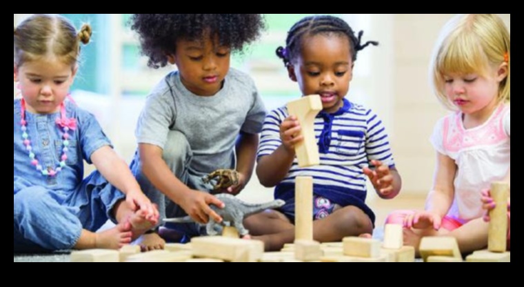 קשרים מפנקים אבני הבניין של התפתחות רגשית של תינוק 3 קשרים חמוצים: בניית קשרים להתפתחות רגשית של תינוק