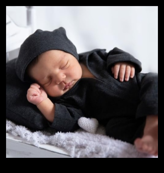 כוכבים ישנוניים: מדריכים את תינוקך ללילות שלווים ונינוחים